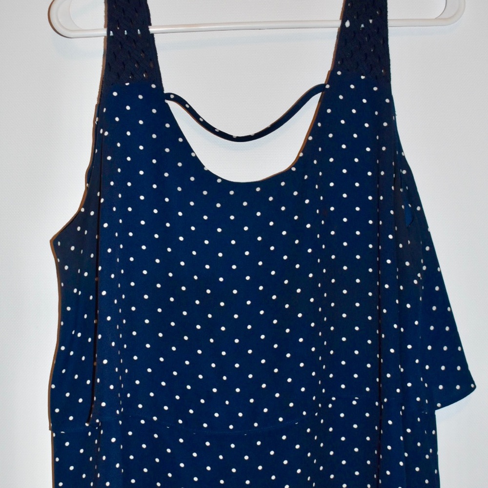 Scoop neck tiered tank top